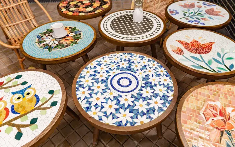 ban-ghe-mosaic