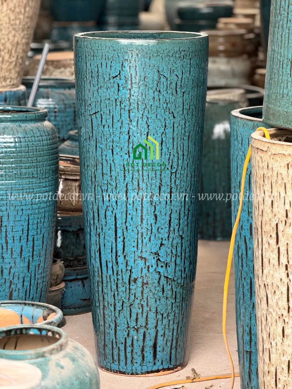 Chậu sứ trồng cây dáng cao
